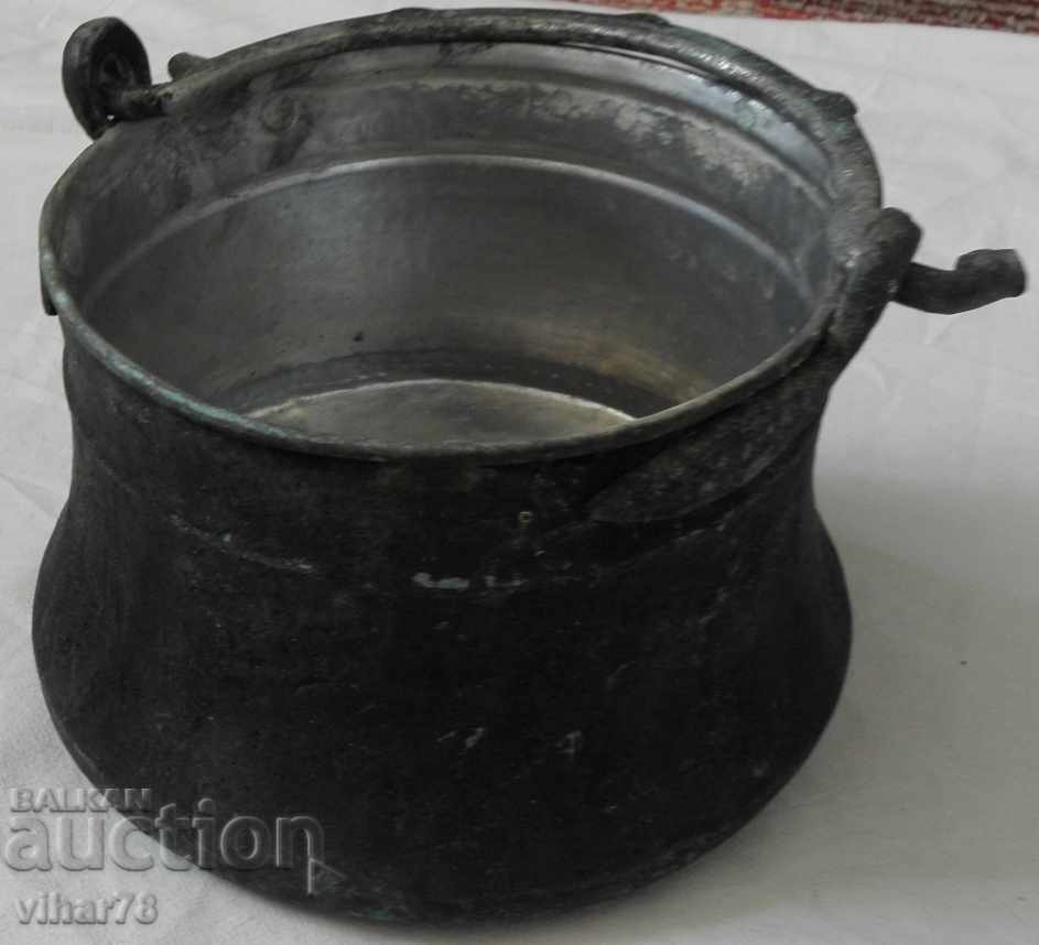 Tin boned, boiler, baker, copper pot with price 34.99 BGN | € 17.89 Tin boned, boiler, baker, copper pot with price 34.99 BGN | € 17.89