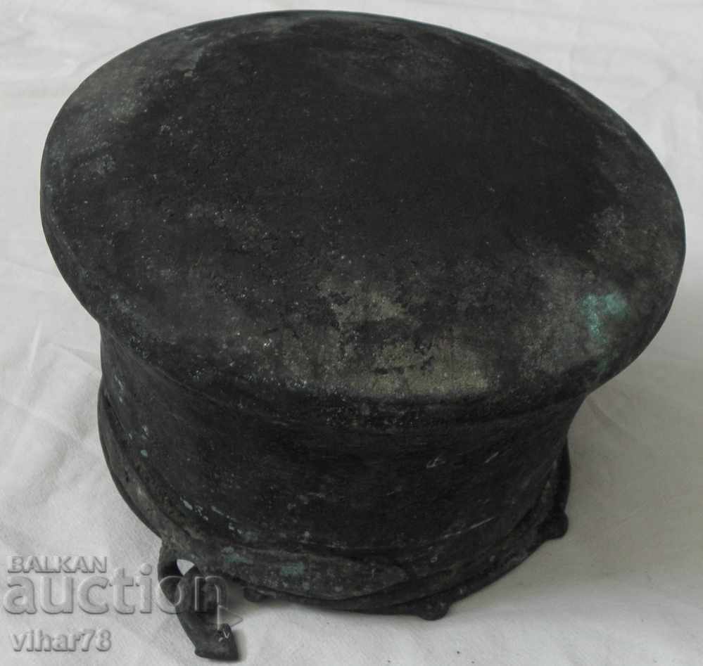 Tin boned, boiler, baker, copper pot - 6 Tin boned, boiler, baker, copper pot - 6