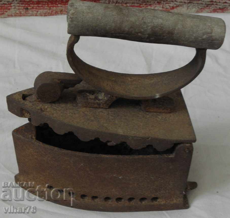 Old iron on fire with price 37.99 BGN | € 19.42 Old iron on fire with price 37.99 BGN | € 19.42