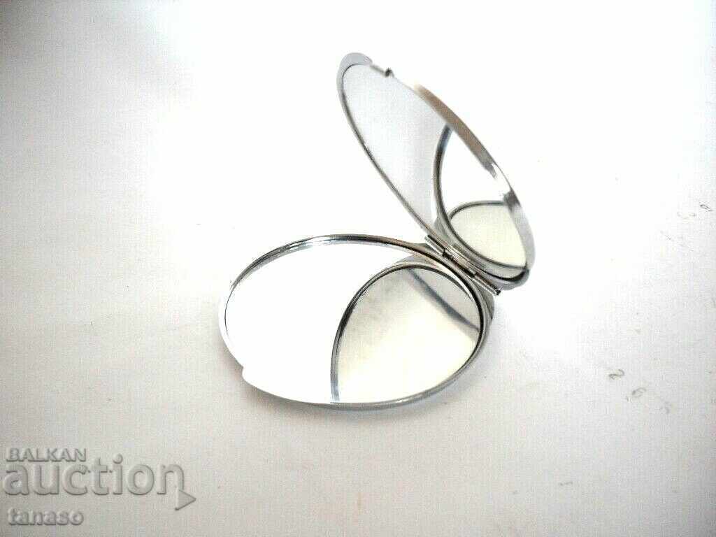 Auction  Old small folding mirror, Sozopol