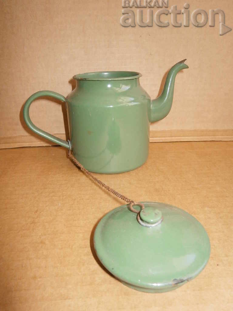 old small enamelled teapot 1962 OBORISHE with price 21.00 BGN | € 10.74 old small enamelled teapot 1962 OBORISHE with price 21.00 BGN | € 10.74