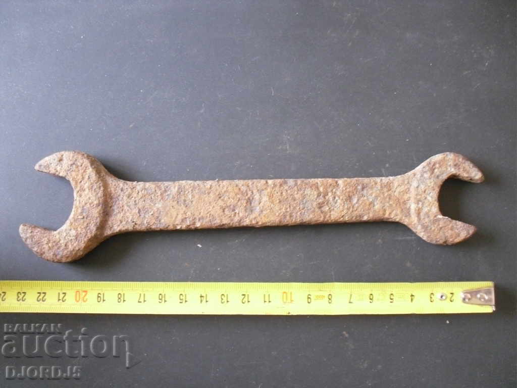 Old key with price 2.00 BGN | € 1.02 Old key with price 2.00 BGN | € 1.02