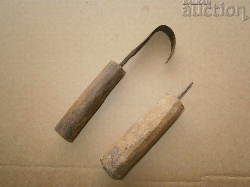 Auction antique primitive instruments lot Auction antique primitive instruments lot