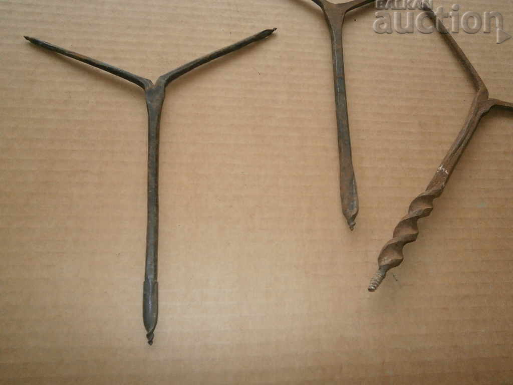 antique primitive instruments lot with price 31.00 BGN | € 15.85 antique primitive instruments lot with price 31.00 BGN | € 15.85