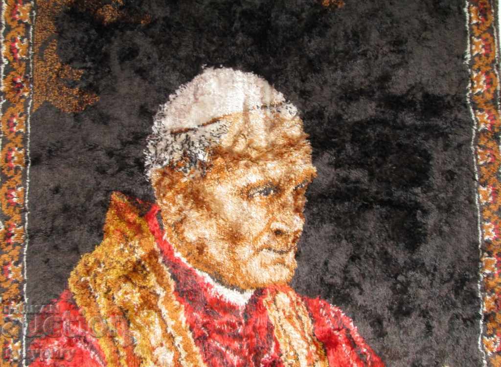 Delivery of Stayer is a religious rug for a wall with the Pope Delivery of Stayer is a religious rug for a wall with the Pope