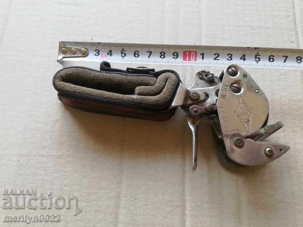 Auction  Hand sewing machine sack sewing sewing machine