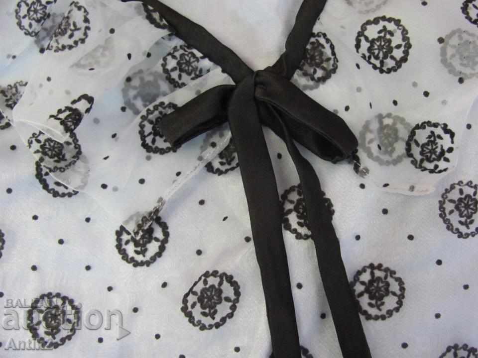 Auction  30s Ladies Blouse