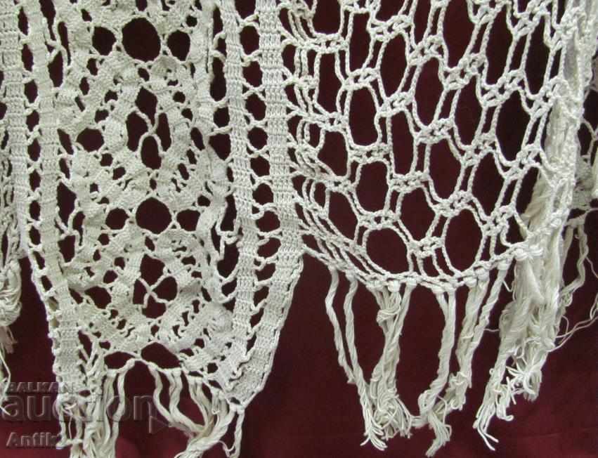 Delivery of 19th Century 2 pieces Hand Knitted Curtains Delivery of 19th Century 2 pieces Hand Knitted Curtains