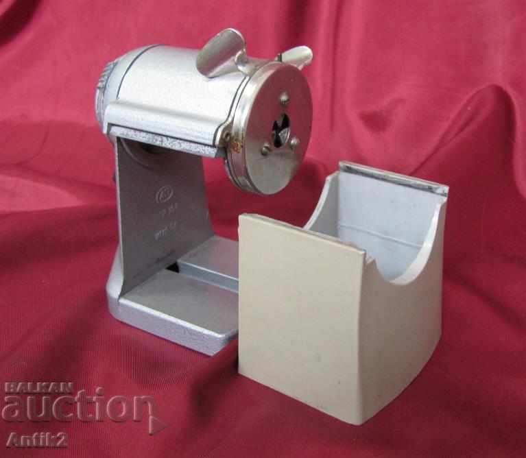 Licitație Ascuțitor de creion metal vechi Rusia