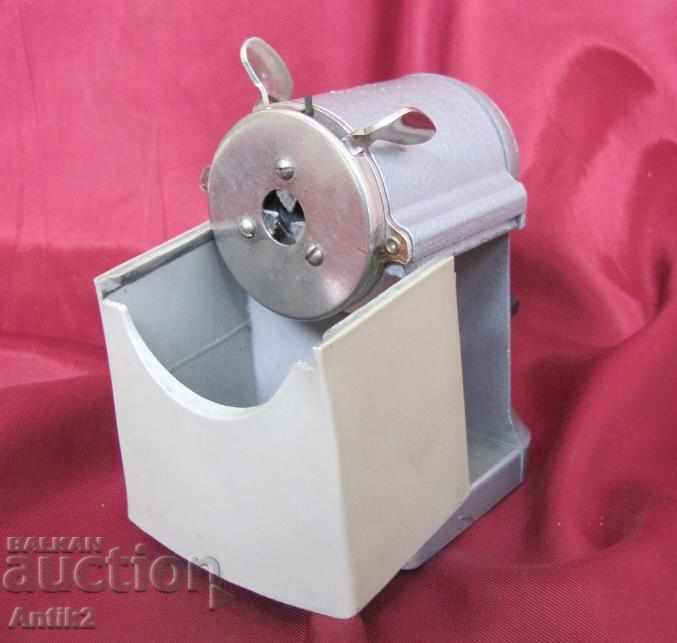 Ascuțitor de creion metal vechi Rusia - 6