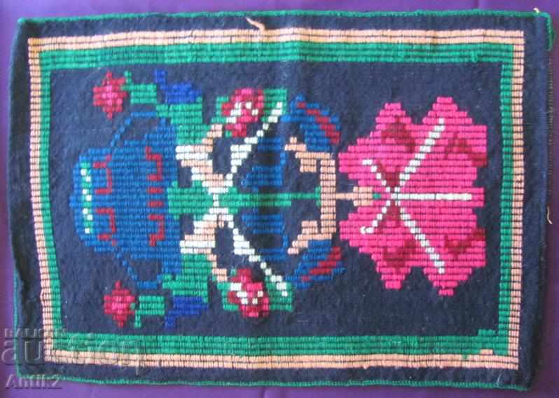 19 век 2 броя Вълнени Калъфки за Възглавници - 5 19 век 2 броя Вълнени Калъфки за Възглавници - 5