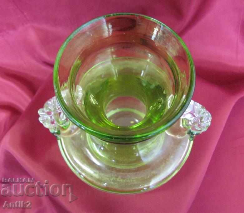 Auction Old Crystal Glass Solid Vase Auction Old Crystal Glass Solid Vase