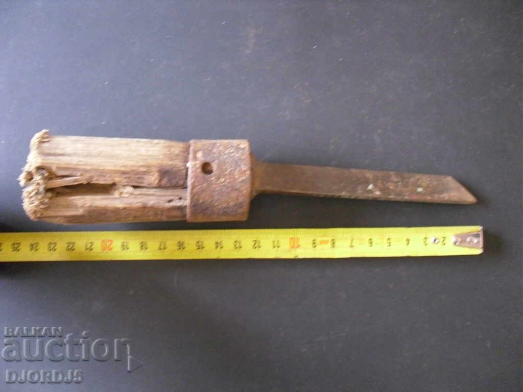 Old carpentry chisel, markings, kettle with price 15.00 BGN | € 7.67 Old carpentry chisel, markings, kettle with price 15.00 BGN | € 7.67