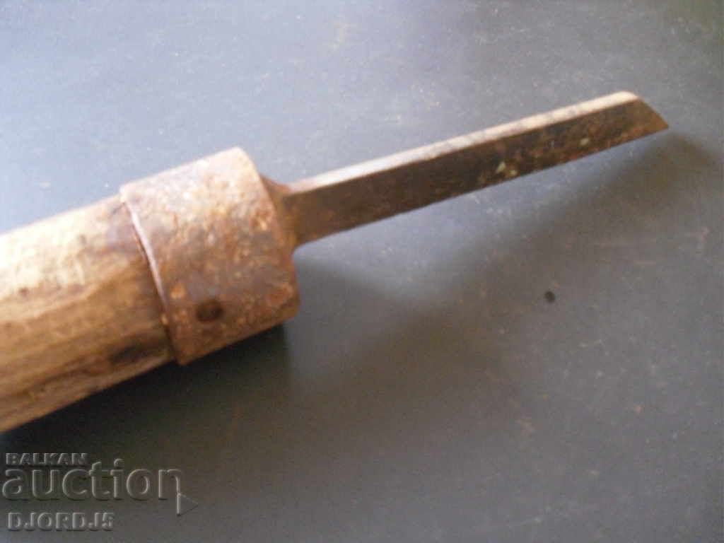 Old carpentry chisel, markings, kettle - 7 Old carpentry chisel, markings, kettle - 7