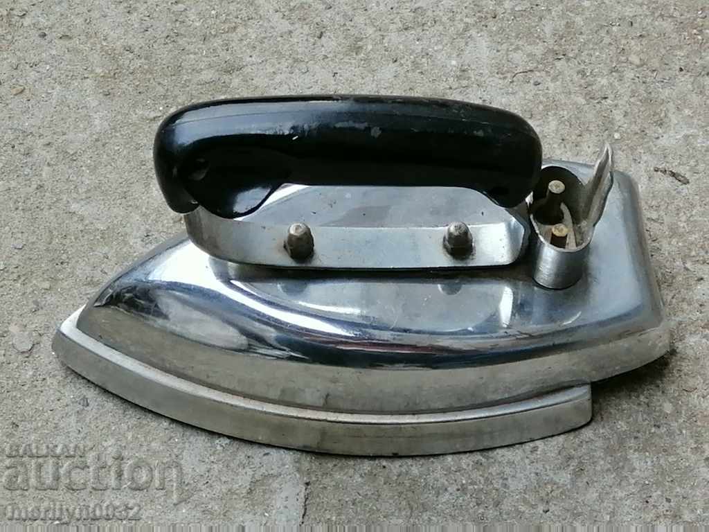 Iron from 1962 by People's Republic of Bulgaria with price 91.00 BGN | € 46.53 Iron from 1962 by People's Republic of Bulgaria with price 91.00 BGN | € 46.53