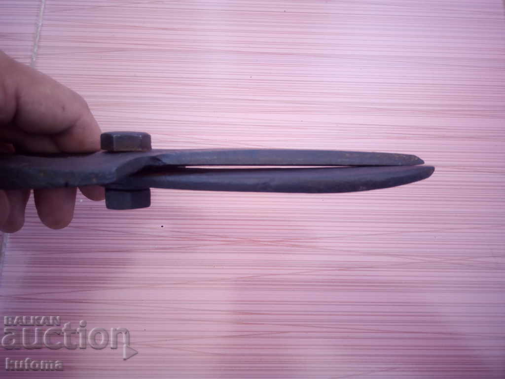 Old big scissors - 5 Old big scissors - 5