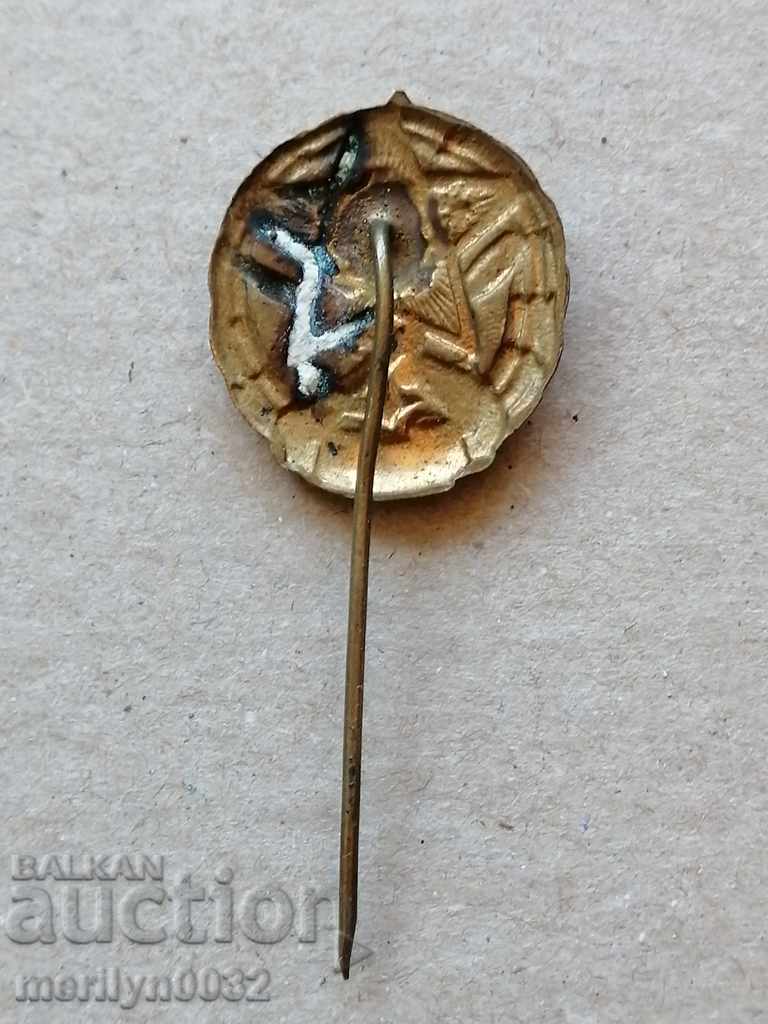 Breastplate DOSO Medal Badge Badge with price 48.00 BGN | € 24.54 Breastplate DOSO Medal Badge Badge with price 48.00 BGN | € 24.54