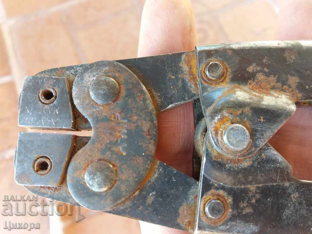 OLD AMERICAN Pincers USA MILITARY? - 6 OLD AMERICAN Pincers USA MILITARY? - 6