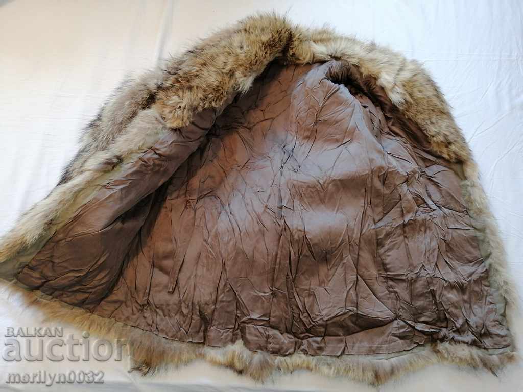 Delivery of Fox fur coat. Luxury category. Rare quality Delivery of Fox fur coat. Luxury category. Rare quality