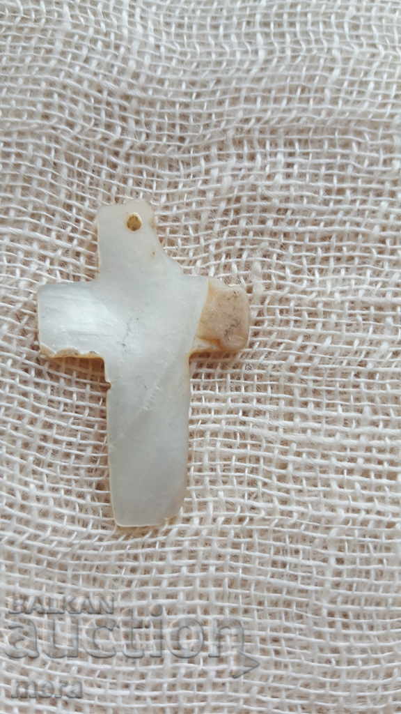 Licitație O străveche cruce soacră