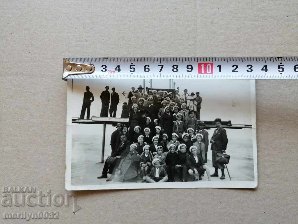 Delivery of Old photo by V. Turnovo photography portrait