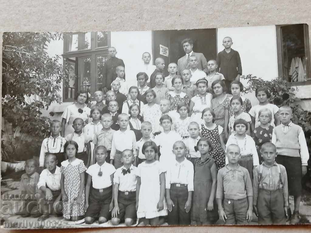 Old photo by V. Turnovo photography portrait - 7 Old photo by V. Turnovo photography portrait - 7