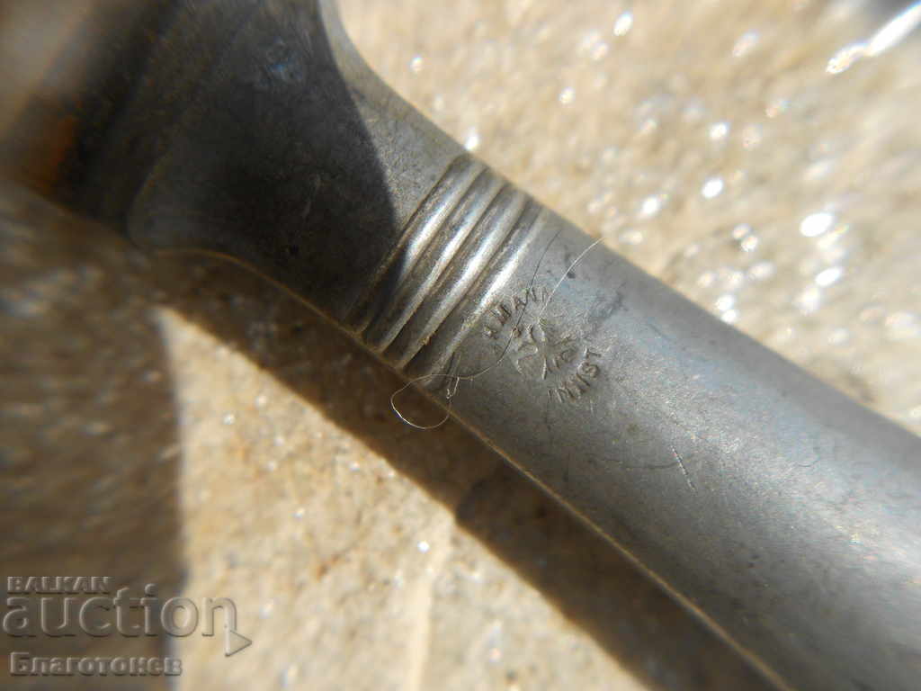 Delivery of Old knives Delivery of Old knives