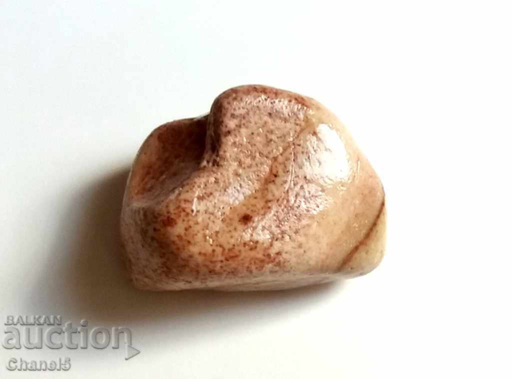 Auction NATURAL YAKIS MOAKIT - 23.20 carats (66) Auction NATURAL YAKIS MOAKIT - 23.20 carats (66)