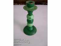 Стар дървен стругован свещник