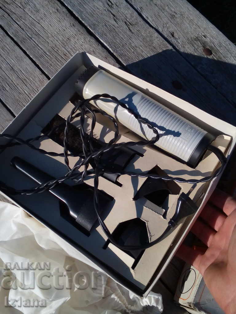 Auction AKA old hair dryer Auction AKA old hair dryer