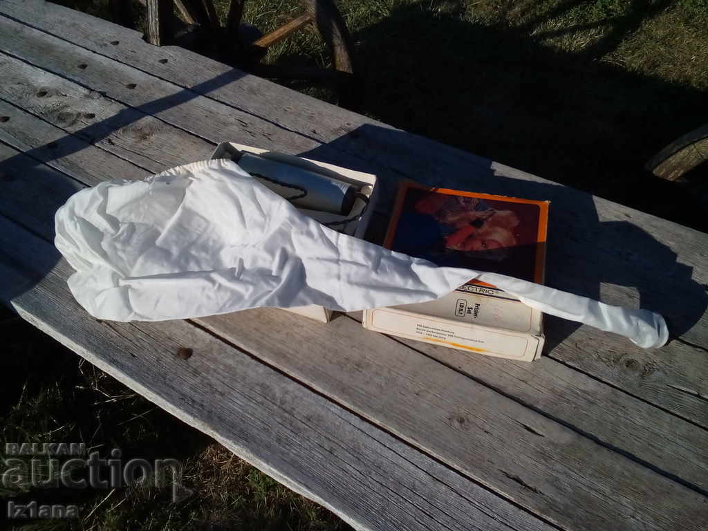 Delivery of AKA old hair dryer Delivery of AKA old hair dryer