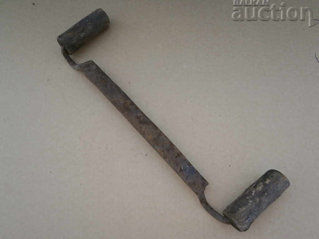 old primitive rukan rokan hand forged with price 15.00 BGN | € 7.67 old primitive rukan rokan hand forged with price 15.00 BGN | € 7.67
