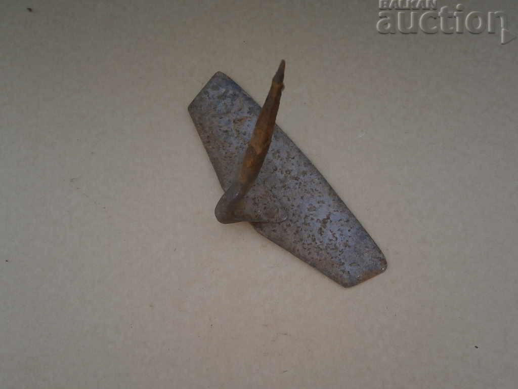 old primitive fangs, fangs, fangs, wrought iron with price 21.00 BGN | € 10.74 old primitive fangs, fangs, fangs, wrought iron with price 21.00 BGN | € 10.74