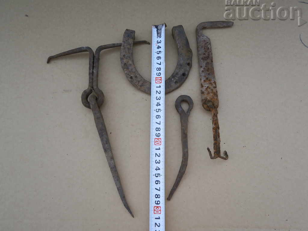 old primitive forged iron lot horseshoe with price 21.00 BGN | € 10.74 old primitive forged iron lot horseshoe with price 21.00 BGN | € 10.74