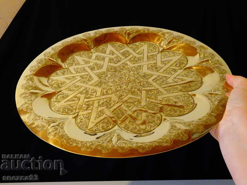 Auction Persian bronze tray, platter, blue 810 gr Auction Persian bronze tray, platter, blue 810 gr