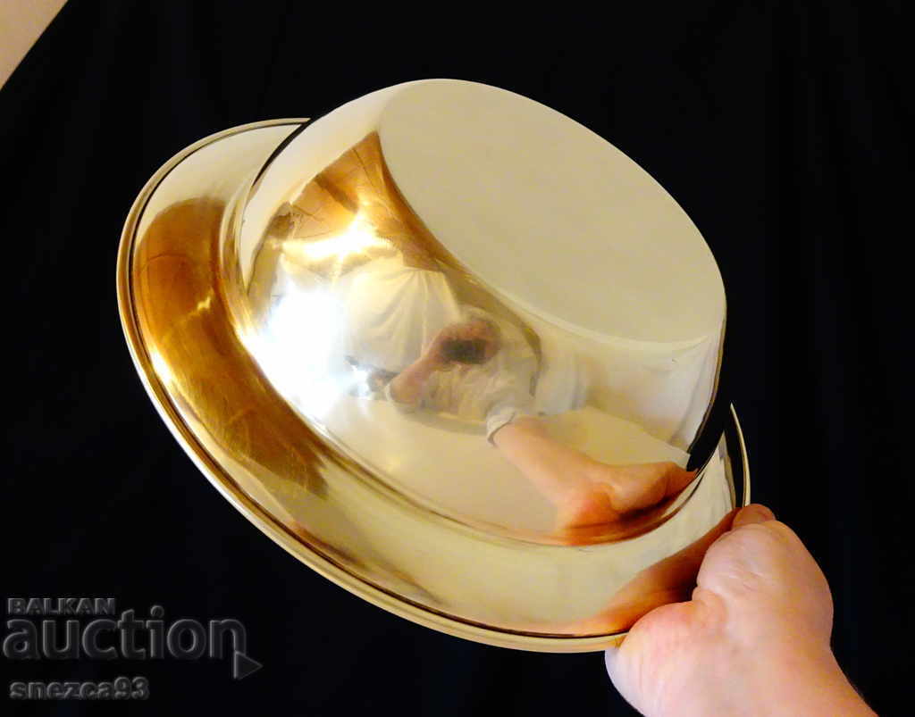 Доставка на Бронзова салатиера,фруктиера 580 гр.,3 литра. Доставка на Бронзова салатиера,фруктиера 580 гр.,3 литра.