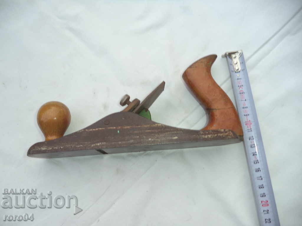 Auction  OLD RUSSIAN METAL RENDER - ACTIVE AND FITNESS