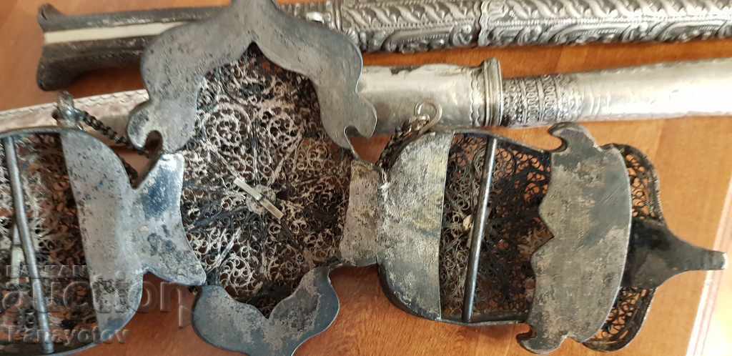 PAFTA PAFTI OTOMAN PUN PUN BIJUTERIE CORAL FILIGRAN cu preț 6999.00 BGN | € 3578.53 PAFTA PAFTI OTOMAN PUN PUN BIJUTERIE CORAL FILIGRAN cu preț 6999.00 BGN | € 3578.53