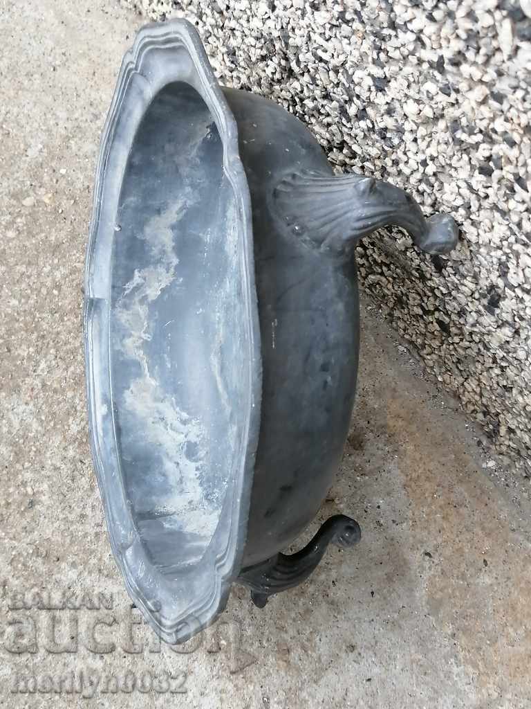 Delivery of Old court