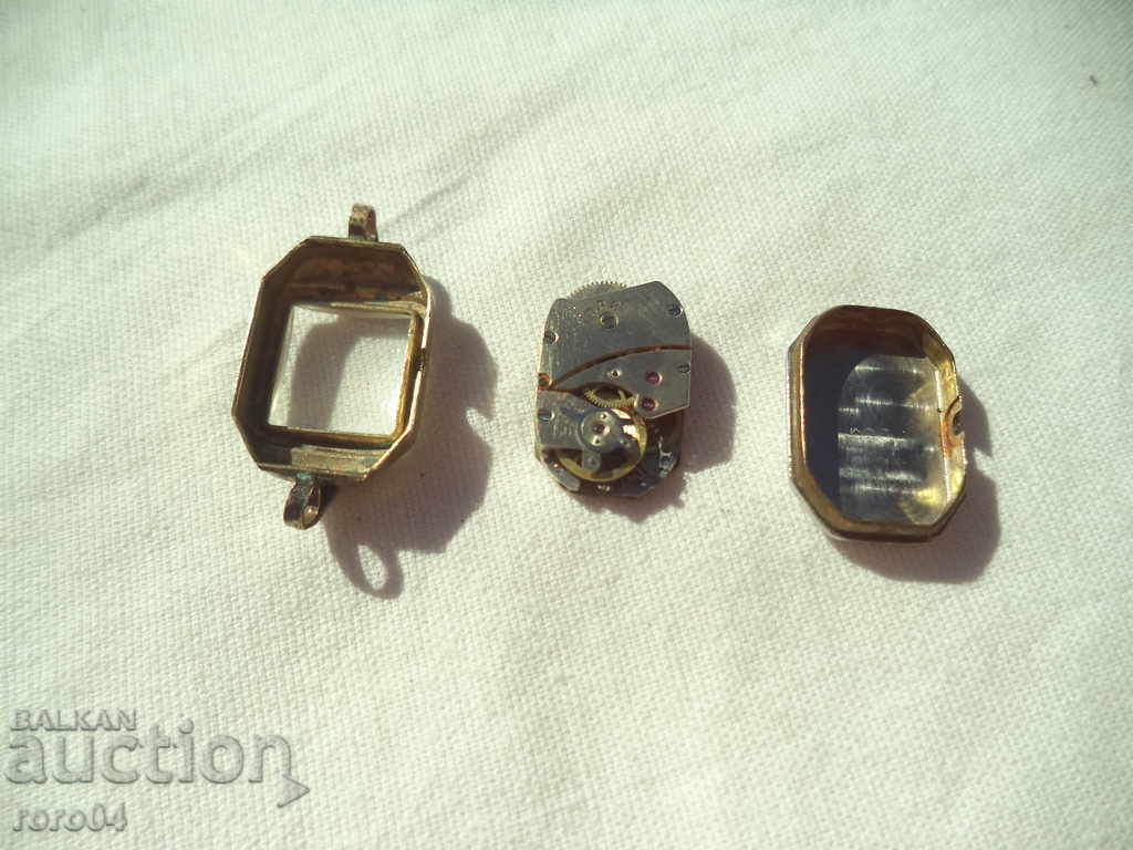 EVA BROWN - THE GOLDEN WATCH with price 40.50 BGN | € 20.71 EVA BROWN - THE GOLDEN WATCH with price 40.50 BGN | € 20.71