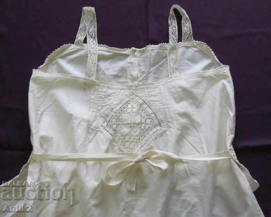 19th Century Ladies Nightgown, Jumpsuit with price 108.00 BGN | € 55.22 19th Century Ladies Nightgown, Jumpsuit with price 108.00 BGN | € 55.22