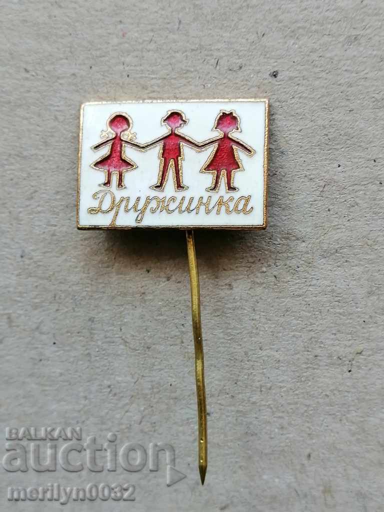 Breastplate Wife Email Medal Badge with price 41.00 BGN | € 20.96 Breastplate Wife Email Medal Badge with price 41.00 BGN | € 20.96