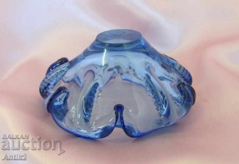 Delivery of Star Morano Crystal Glass Ashtray Delivery of Star Morano Crystal Glass Ashtray