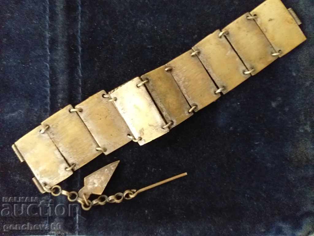 Delivery of Renaissance bracelet Delivery of Renaissance bracelet