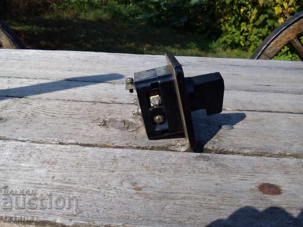 Livrarea Întrerupător de alimentare vechi PGP 25/20