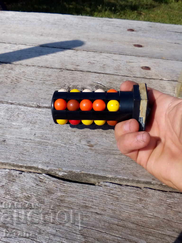 Auction Old spinning toy Auction Old spinning toy