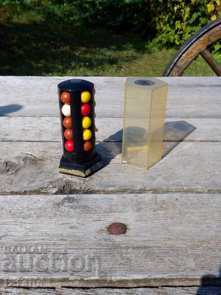 Old spinning toy - 6 Old spinning toy - 6