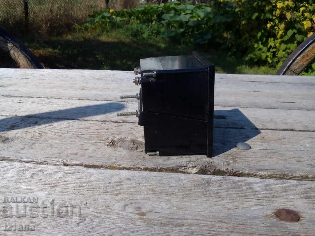 Παλιό ρολόι με τιμή 25.00 BGN | € 12.78 Παλιό ρολόι με τιμή 25.00 BGN | € 12.78