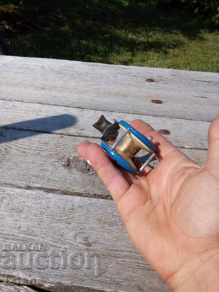 Old fishing reel - 7