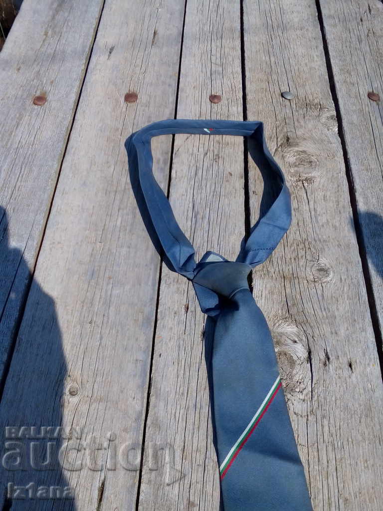 Licitație cravată vechi